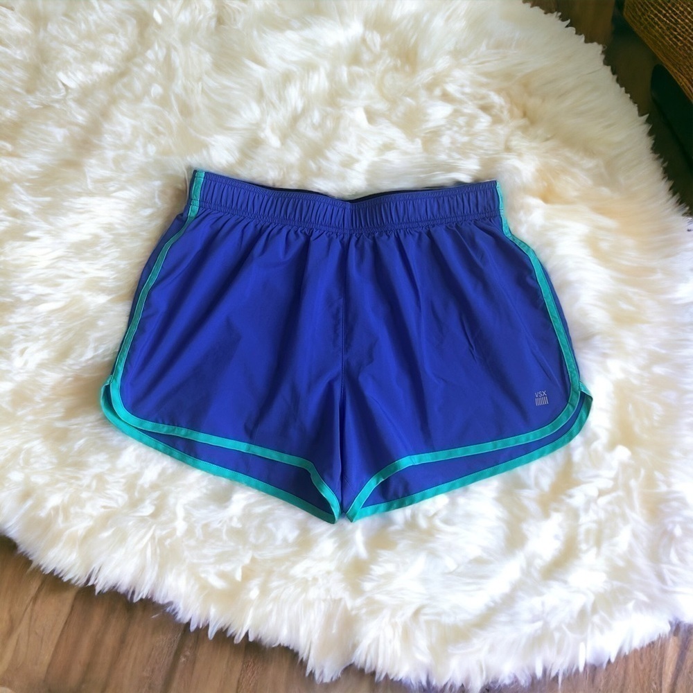 • Victoria’s Secret • VSX Sport The Player Run Short
